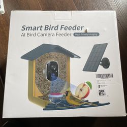 Bird Feeder With Camara And Solar Panel