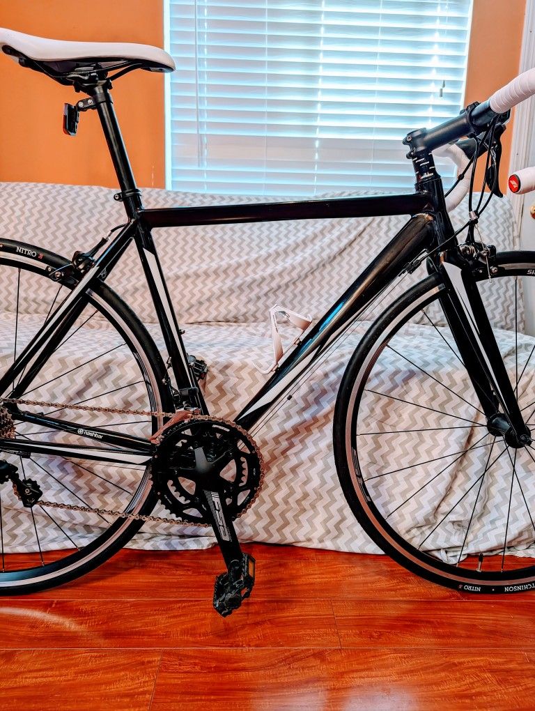 Nashbar 105 Super Light Weight Road Bike