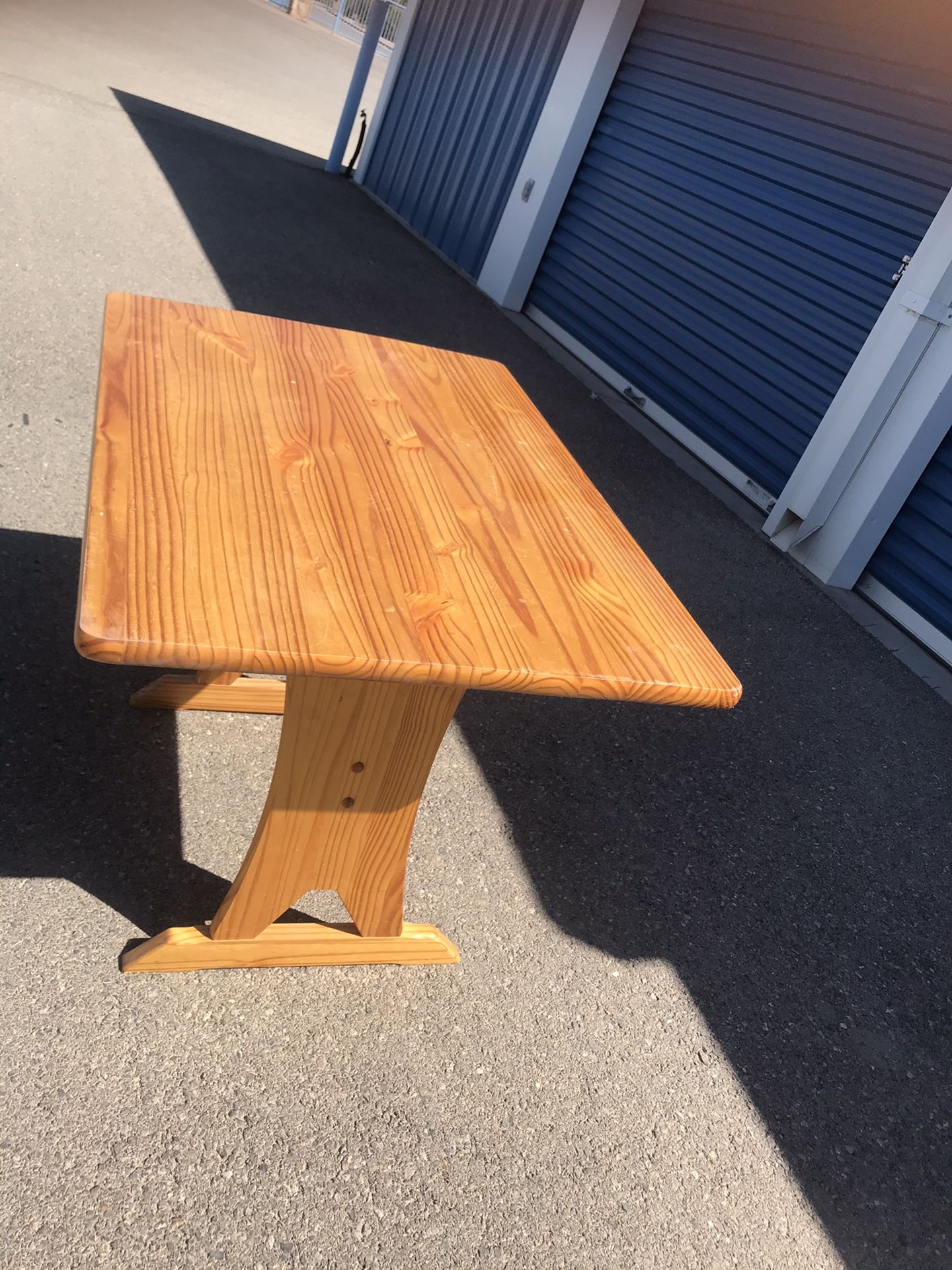 SOLID OAK WOOD TABLE