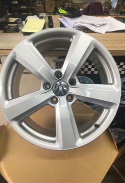 Size 18” fit all car with 5/112 only $399