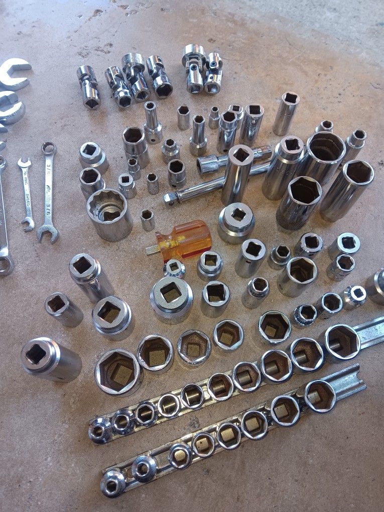 MAC Sockets And Wrenches