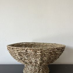 MadeTerra Natural Wicker Pedestal Bowl and Tray