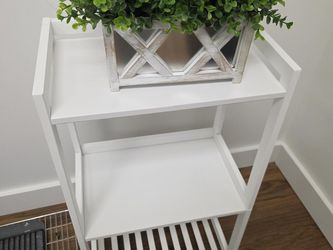 White 3-Tier Storage Shelf / Plant Stand

Clean white three-tier shelving unit in excellent condition. Compact and versatile—perfect as a plant stand,