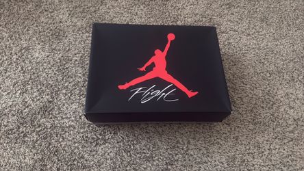 Jordan 4s