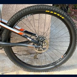 Trek 29er HI-FI DLX  Full Suspension Mountain Bike