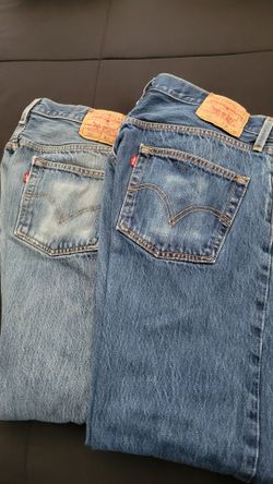 Levi's pants