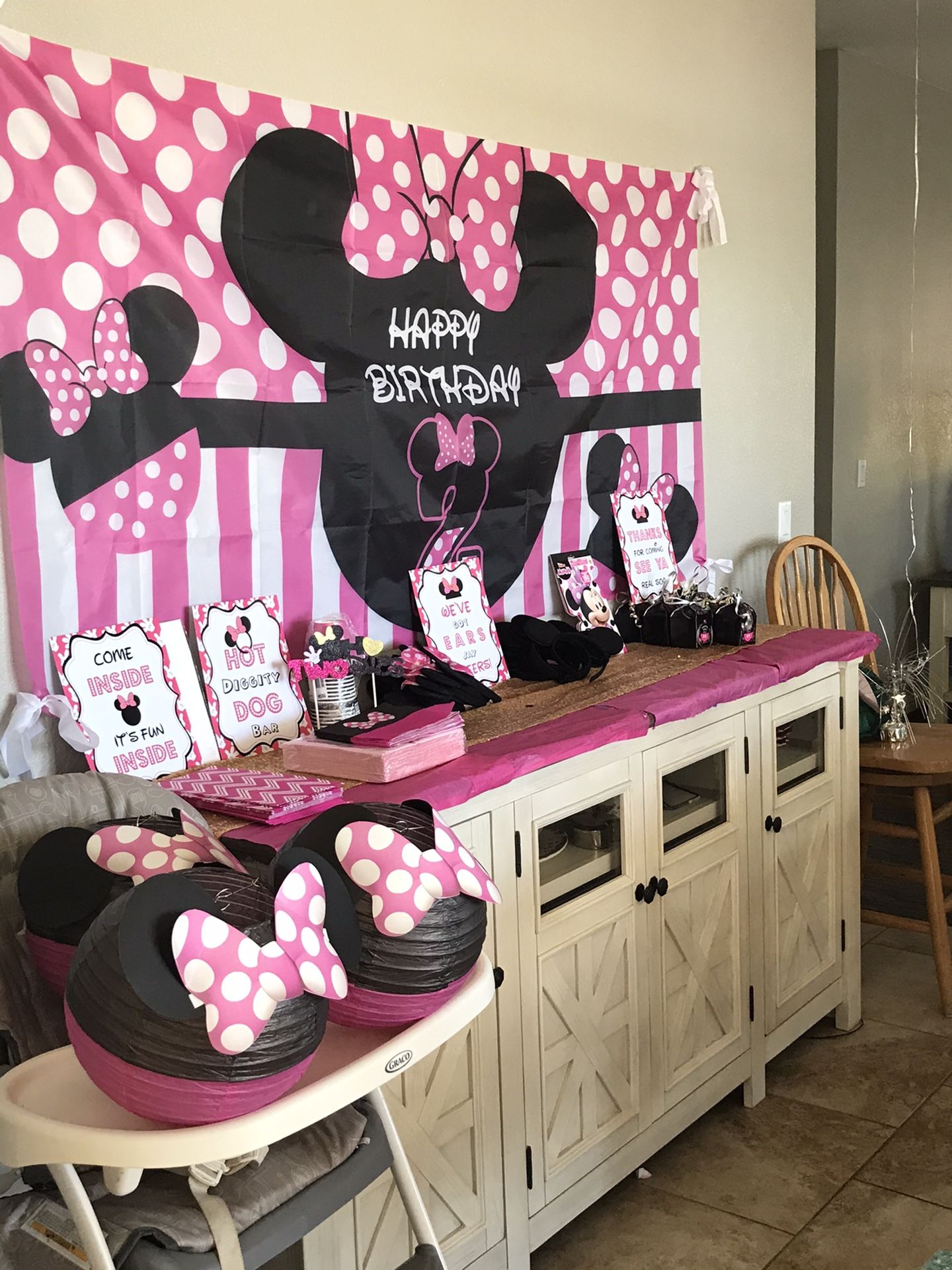 Minnie Mouse  Party  Supplies 