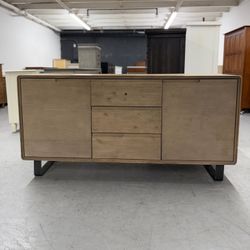 Natural Wood / Light Wood Dresser / Console Table / Media Center