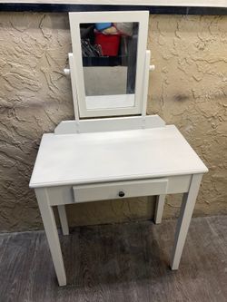 White Vanity Makeup Table with Mirror - Local Delivery for a Fee - See My Items 