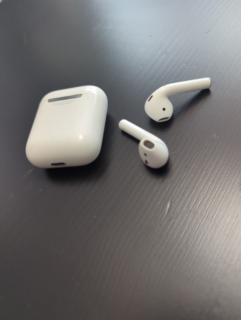 Refurbished Apple Airpods Gen 2 