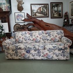 BRAND NEW QUEEN SOFA BED by ENGLAND a La-Z-Boy Co.