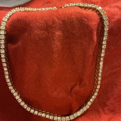 Elegant Simulated Gold Diamond Tennis Chain