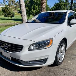 2015 Volvo V60