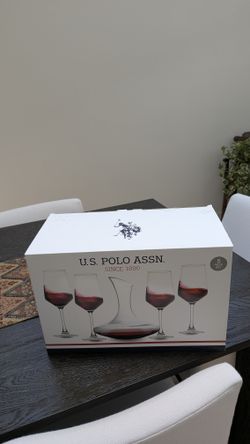 U. S.. POLO 5 piece wine set