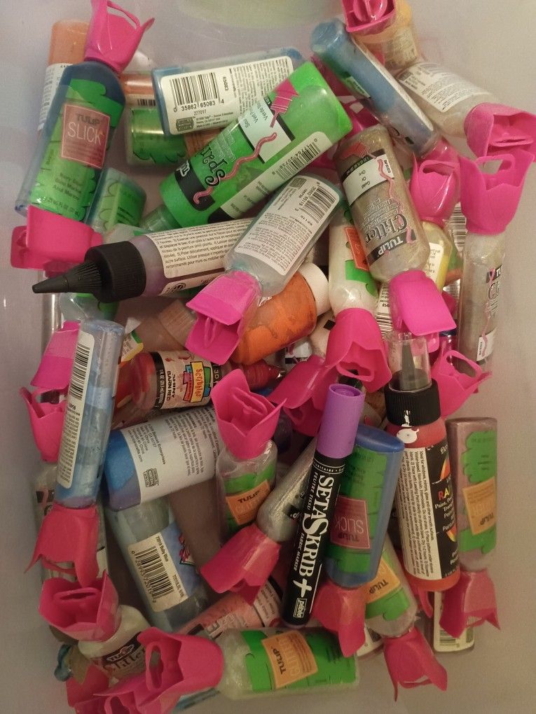 Box Full Of Tulip Fabric Acrylic Paint - Can Possibly Lower Price