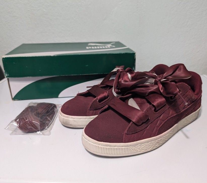 Women's Puma Suede Heart Quilted Sneakers Size 9.5
