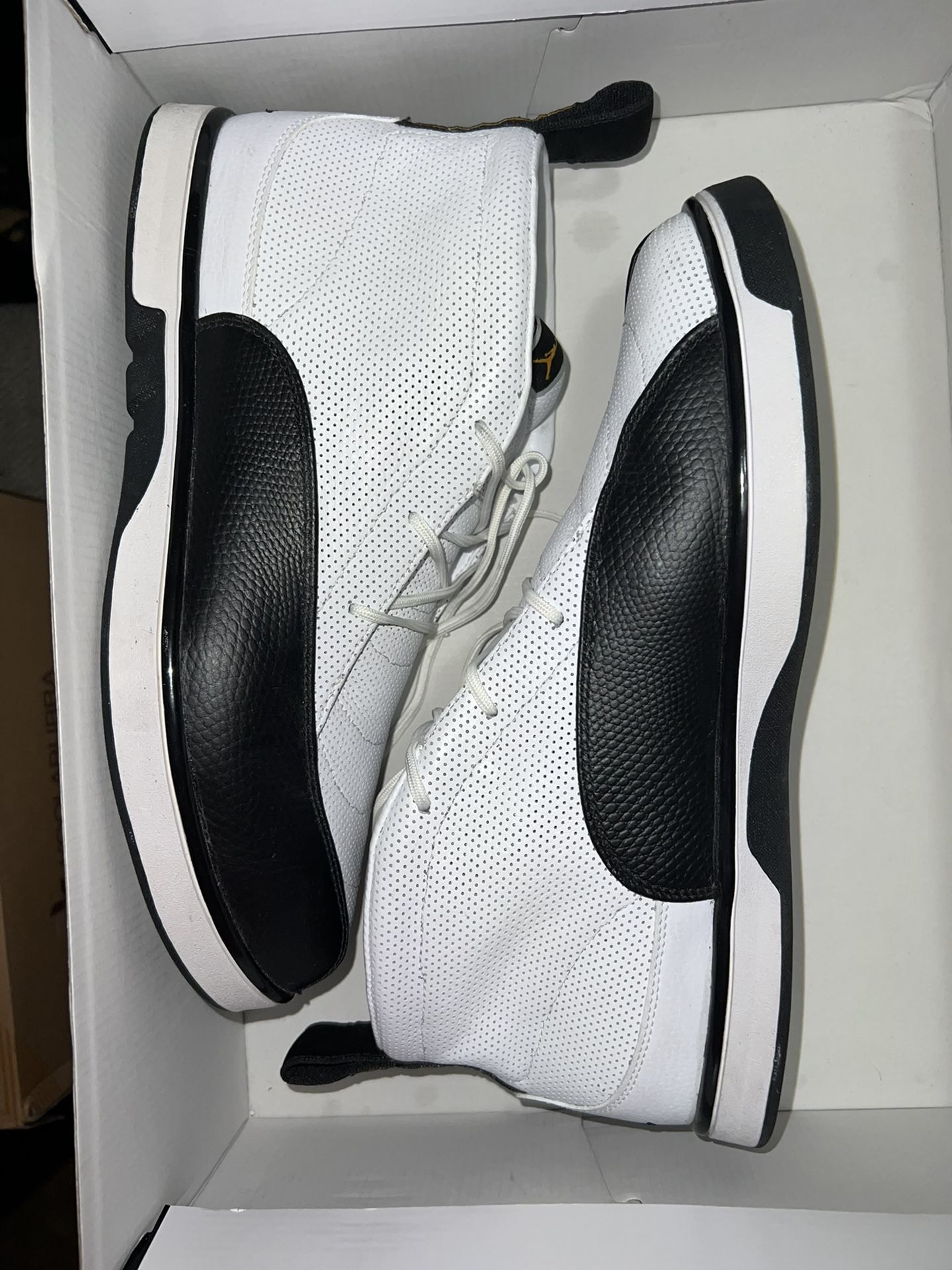 Air Jordan Retro 12 - Dress Shoe