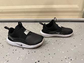 Nike Kids Slip-On Sneakers Black White Size 10C