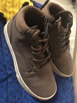 Boys boots
