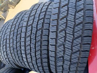 LT265/75R16 Laufenn All Terrain Tires (4) Like New