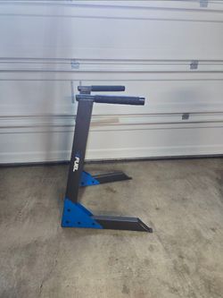 Fuel Pureformance Deluxe Dip Station