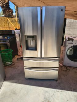 LG Refrigerator stainless steel 4 door