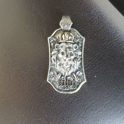 925 STERLING SILVER PENDANT LION HEAD.