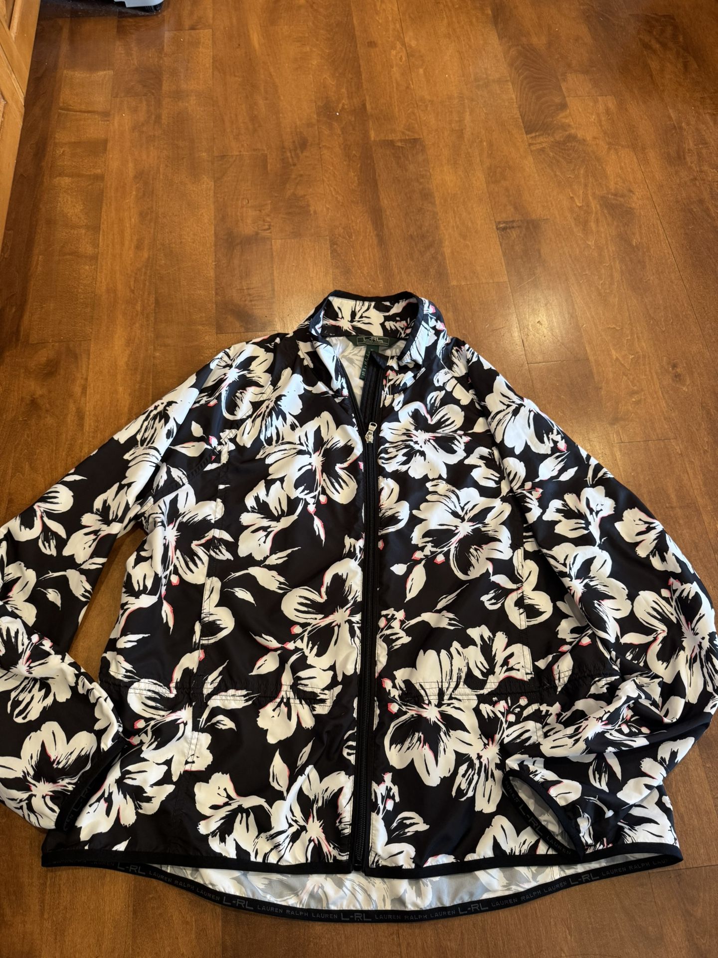 Woman’s Lauren by Ralph Lauren light spring jacket shipping available