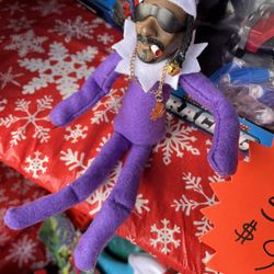 Get your very own snoop on a stoop