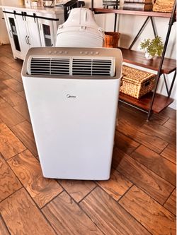 Portable Window AC w Remote
