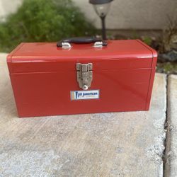 Selling A All American Tool Box With Tray 