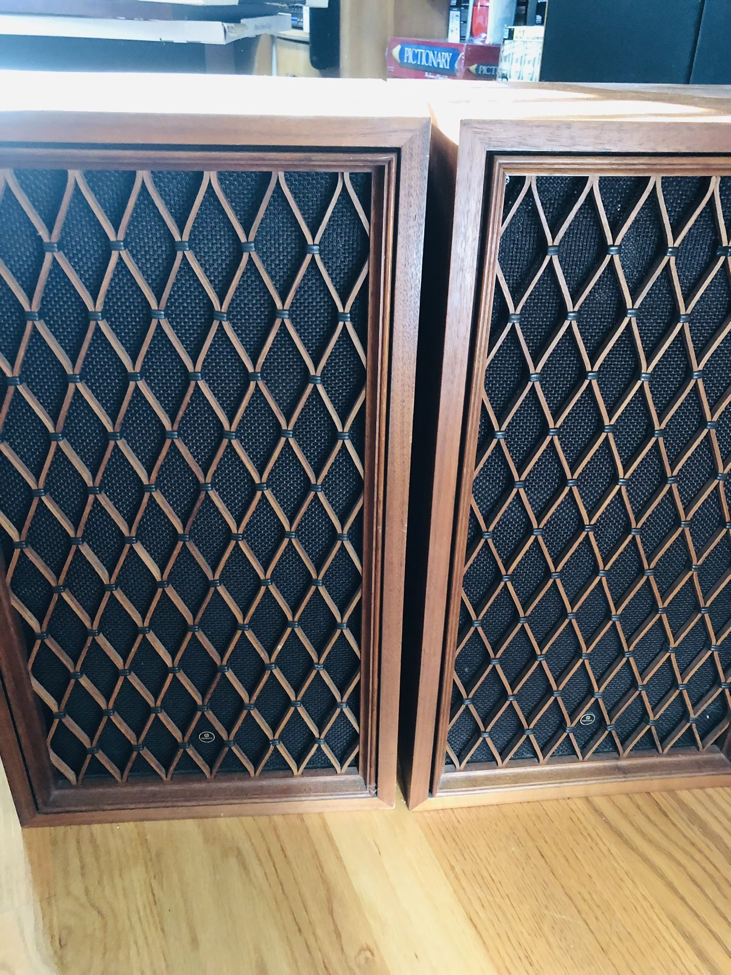 Pair of Pioneer model # CS-88 vintage speakers .Everything is working good and good condition.