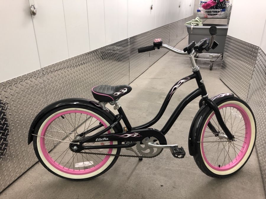 Girl s Electra Beach Cruiser Bike 20 Flames Little Betty for Sale in Scottsdale AZ OfferUp