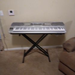 Casio.  music. keyboard. 61keys lol wk3500   Midi