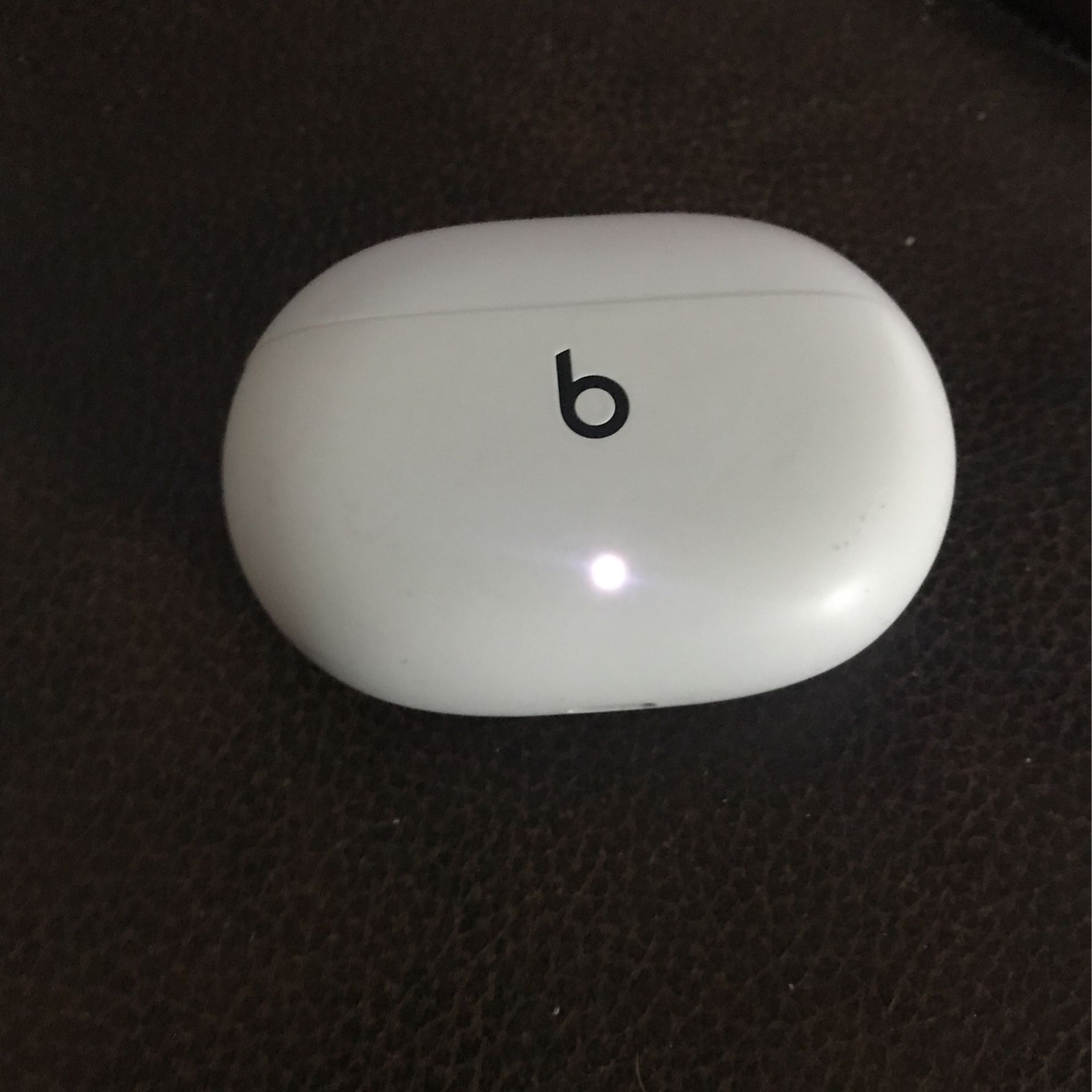 Beats Studio Pro White Case