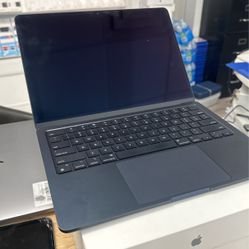 MacBook Air M2 