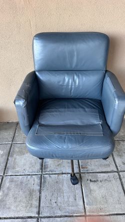 *Free* Vintage Style Leather Office Chair