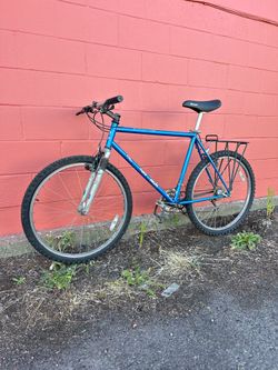 Men’s Mountain Bike