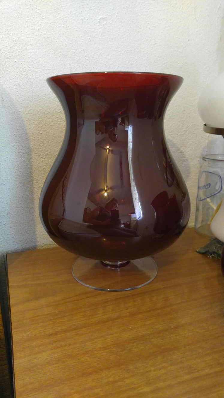 Partylight light ruby red hurricane hand blown glass candle holder/vaze.Retired