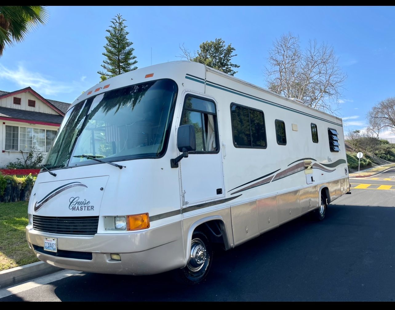 1998 Georgie Boy Cruise Master 32 feet