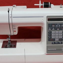 Kenmore 150 computerized Sewing Machine 
