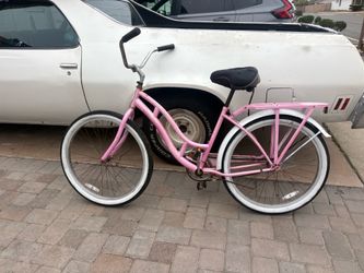 Schwinn Beach Cruizer bicycle Claremont me
