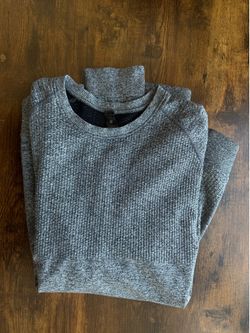 Lululemon Grey Waffle Knit Crewneck Sweater — Size XL