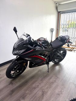 New 250 cc street & freeway legal