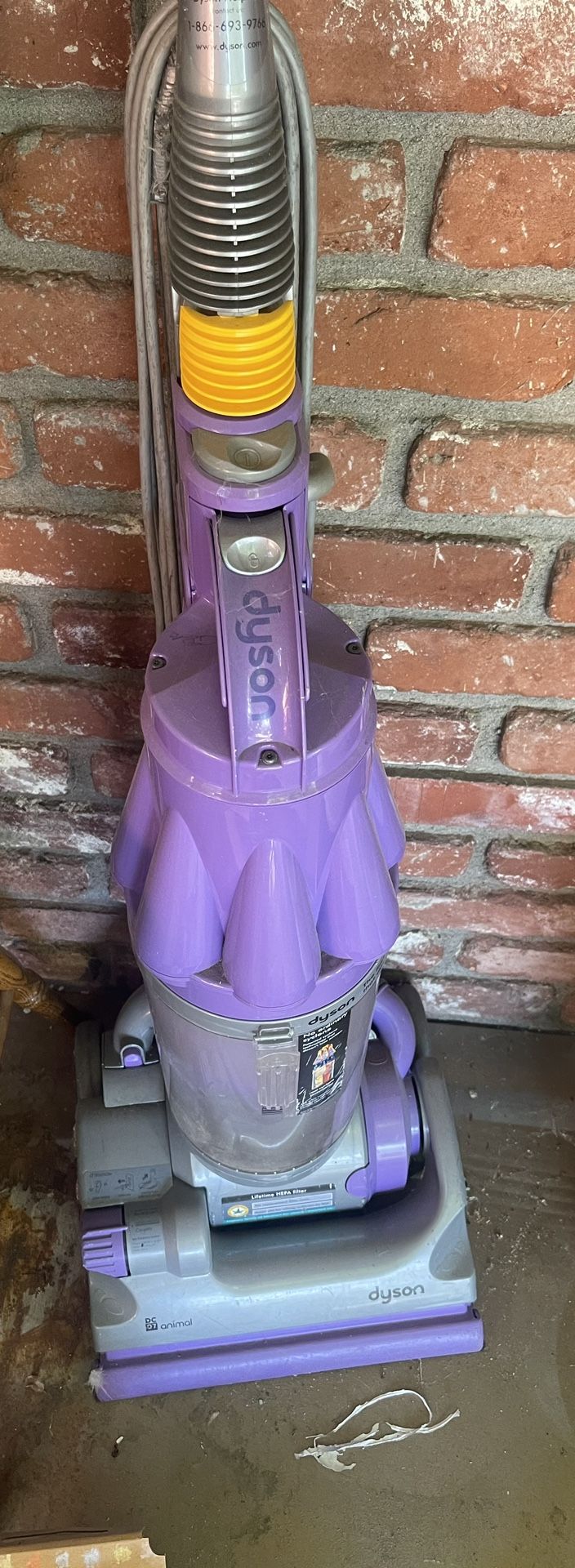 Dyson Vacuum Animal3 Works Great 