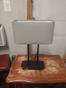 17"  High  Touch  Lamp  with  2  USB  Connections  and  1  Outlet  Power  Connection