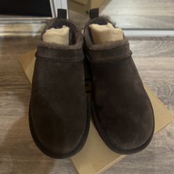 Uggs - Size 8