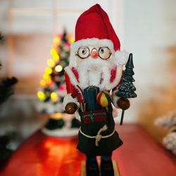 🎅🧸✨ Vintage Wooden Santa Nutcracker – 11.5” – Hand-Painted ✨🌲