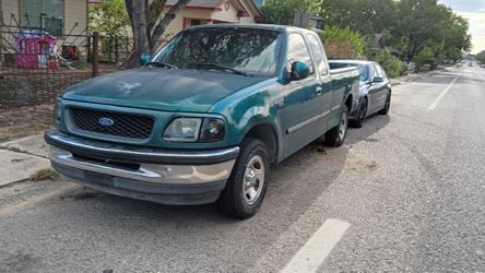 1997 Ford F-150 Extended Cab Pickup Truck