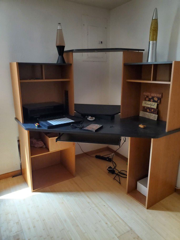 perfect corner desk